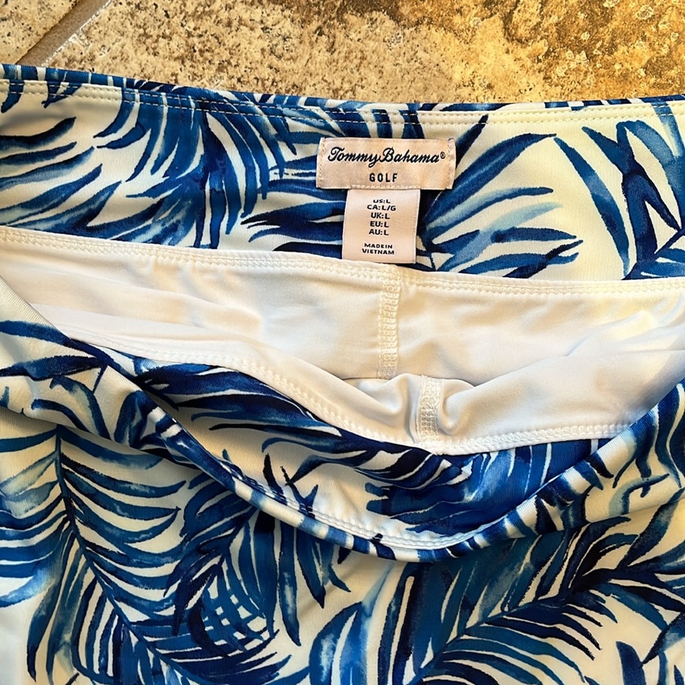 Tommy Bahama golf women’s skirt size large - Picture 3 of 5